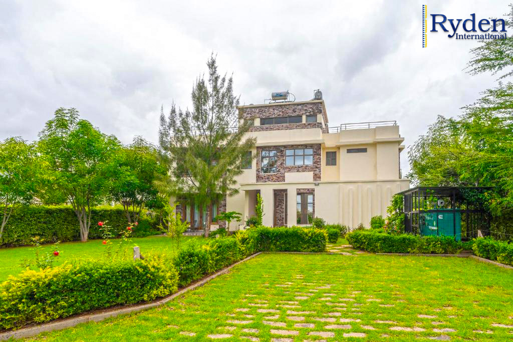 Luxurious 6 Bedroom fully furnished Villa for sale within Sarova Maiyan Resort, Nanyuki. for Sale