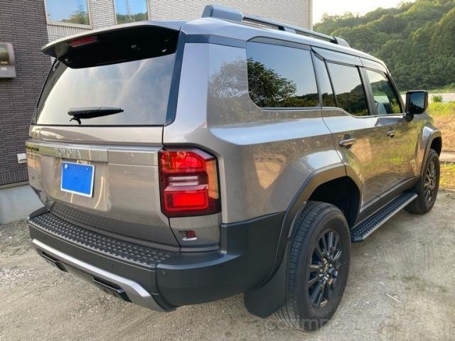 2023/4 TOYOTA LAND CRUISER PRADO TX L PKG MATT BLACK EDITION